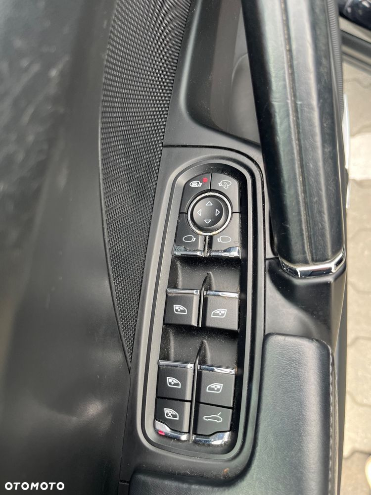 Porsche Cayenne Tiptronic S - 32