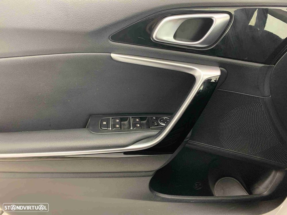 Kia Ceed 1.0 T-GDI Sport - 11