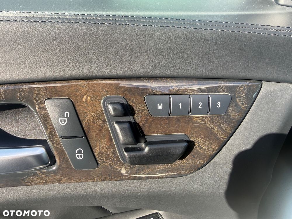 Mercedes-Benz CLS 63 AMG AMG SPEEDSHIFT MCT - 22