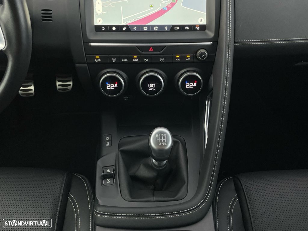 Jaguar E-Pace 2.0 i4D S AWD - 17