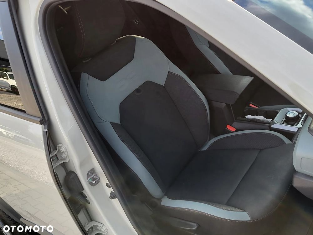 Dacia Duster 1.2 TCe mHEV Extreme 4x4 - 11