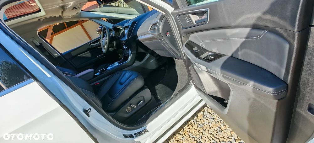 Ford S-Max 2.5 Hybrid Titanium CVT - 23