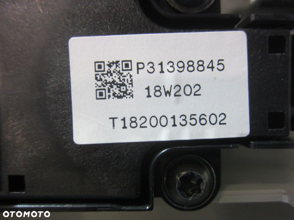 VOLVO XC60 II XC 60 STEROWANIE RADIEM RADIA PANEL PRZEŁĄCZNIK 31398845 18R- - 11