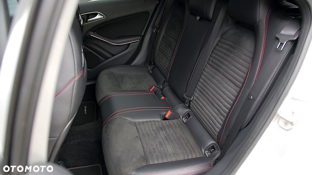 Mercedes-Benz Klasa A 200 CDI 7G-DCT AMG Line - 11