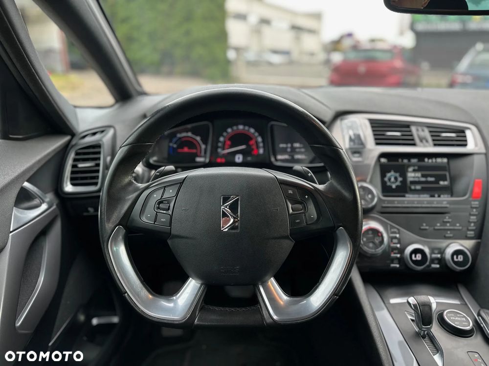 Citroën DS5 2.0 HDi Hybrid4 SoChic MCP - 10