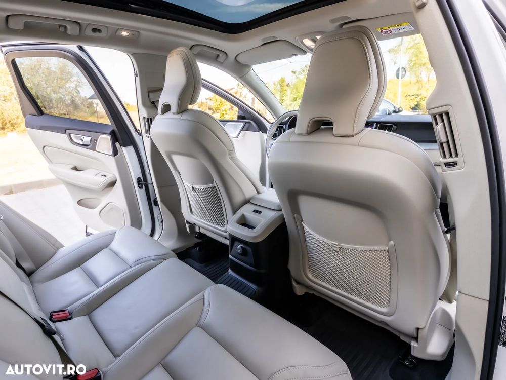 Volvo XC 60 T8 AWD AT PHEV Ultra Dark - 14