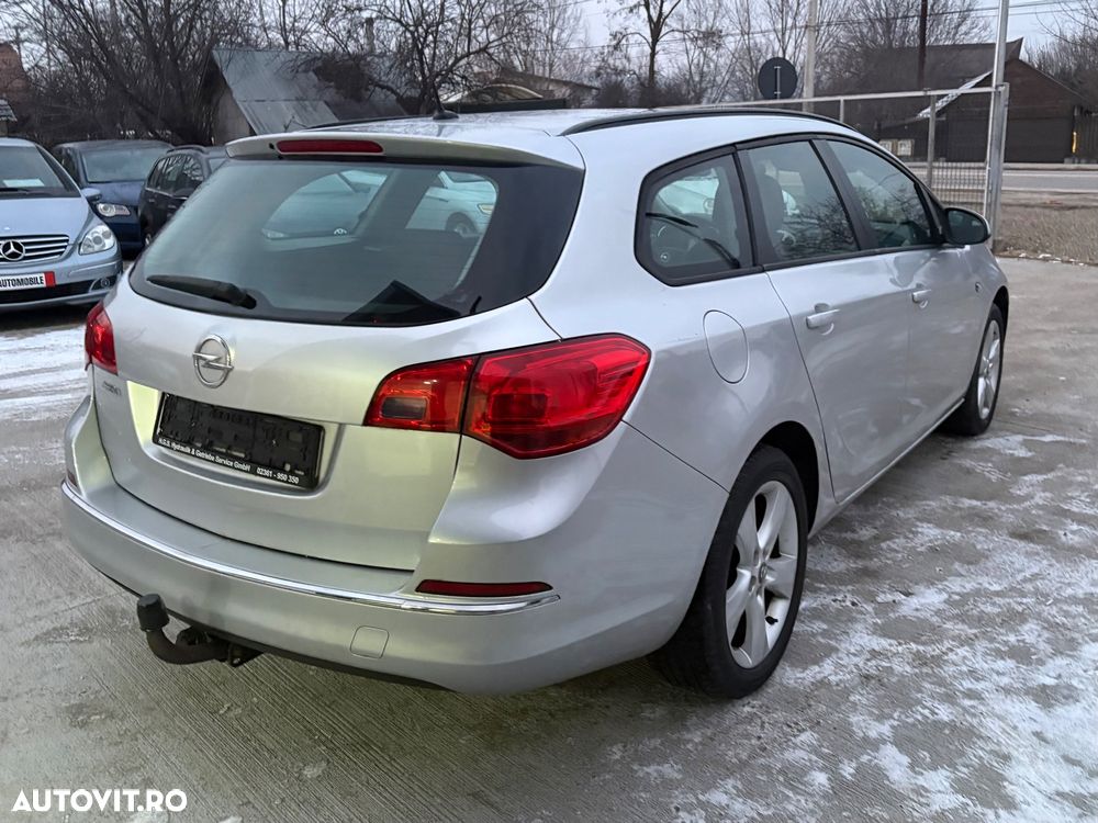 Opel Astra 1.4 Turbo ECOTEC Cosmo - 9