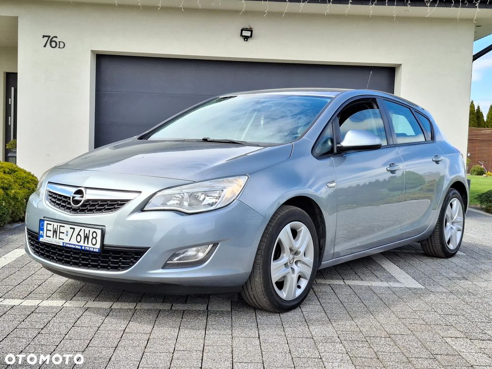 Opel Astra 1.4 T Cosmo - 1