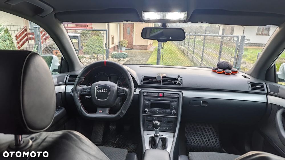 Audi A4 Avant 2.0 TDI DPF - 12