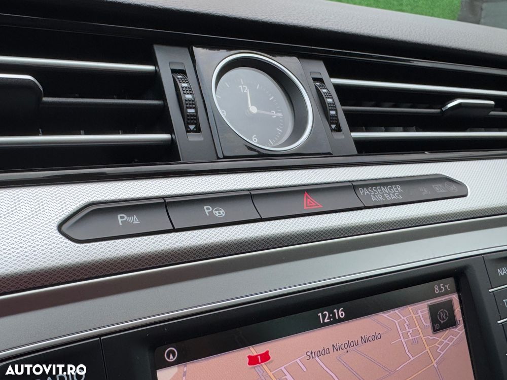 Volkswagen Passat 2.0 TDI DSG (BlueMotion Technology) Comfortline - 24