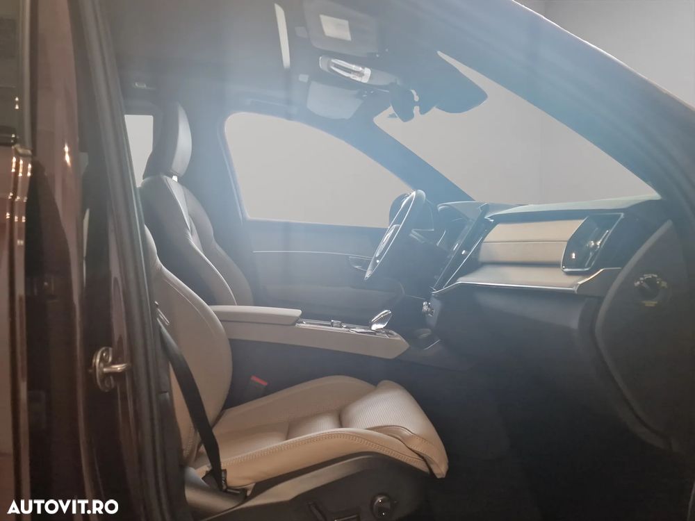 Volvo XC 90 - 26