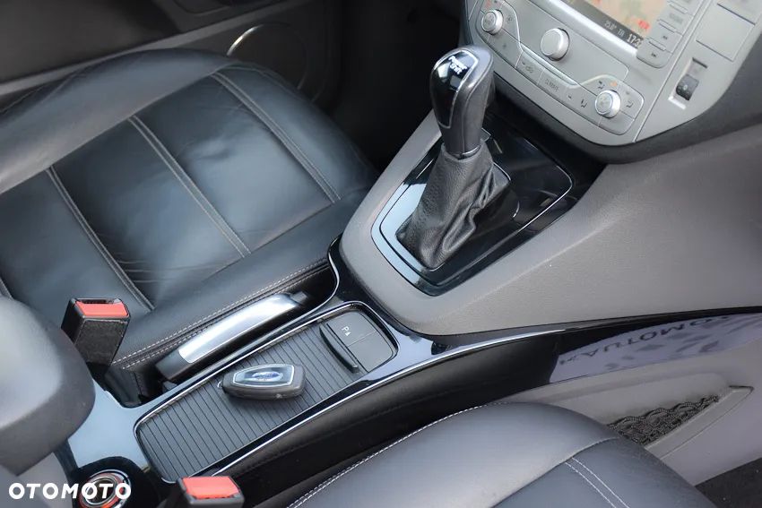 Ford Kuga 2.0 TDCi 4x4 Individual - 26