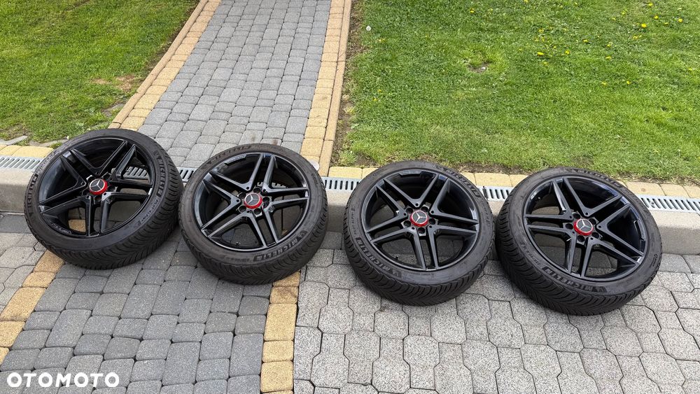 Mercedes-Benz CLA AMG 45 4Matic 7G-DCT - 24