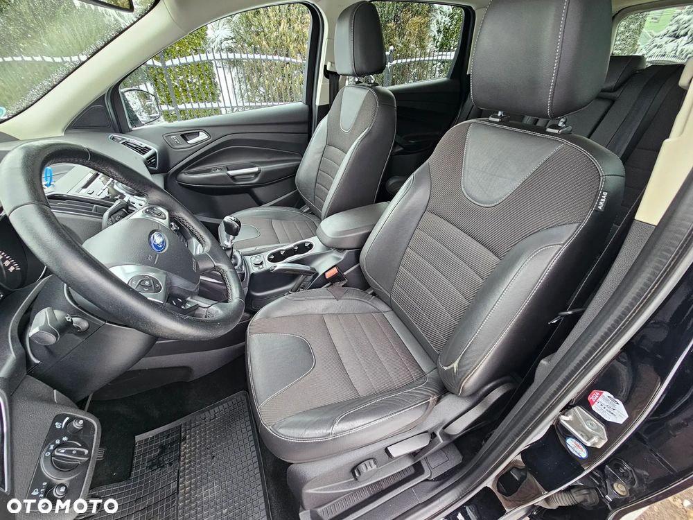 Ford Kuga 2.0 TDCi 2x4 Titanium - 8