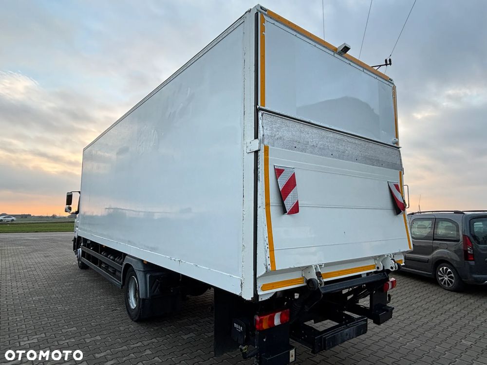 Mercedes-Benz ATEGO 1524  EURO 6 (1527, 1530) kontener z windą , kabina przeedłużana  z łóżkiem składanym - 11