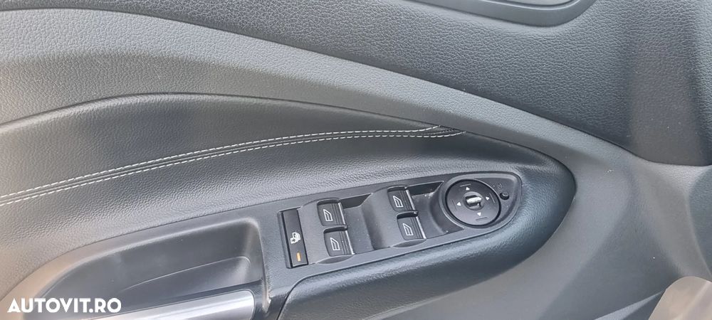 Ford Grand C-Max 2.0 TDCi Titanium - 20