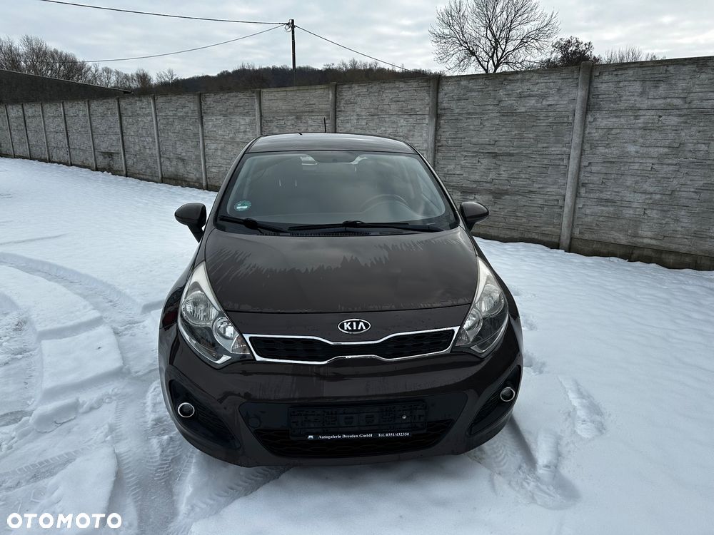 Kia Rio - 2