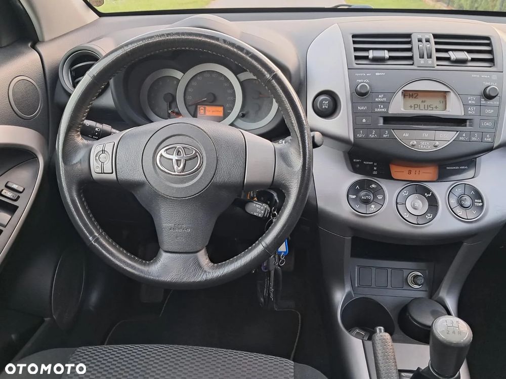 Toyota RAV4 2.0 4x4 Team - 18