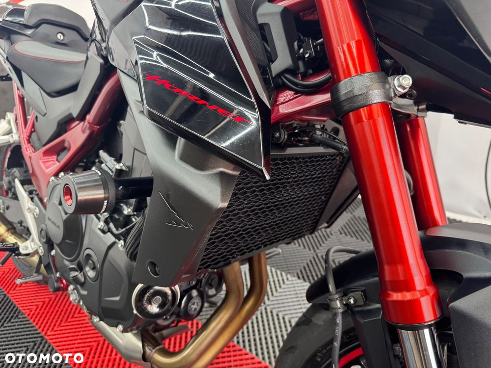 Honda Hornet - 35