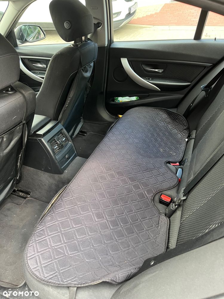 BMW Seria 3 318d - 7