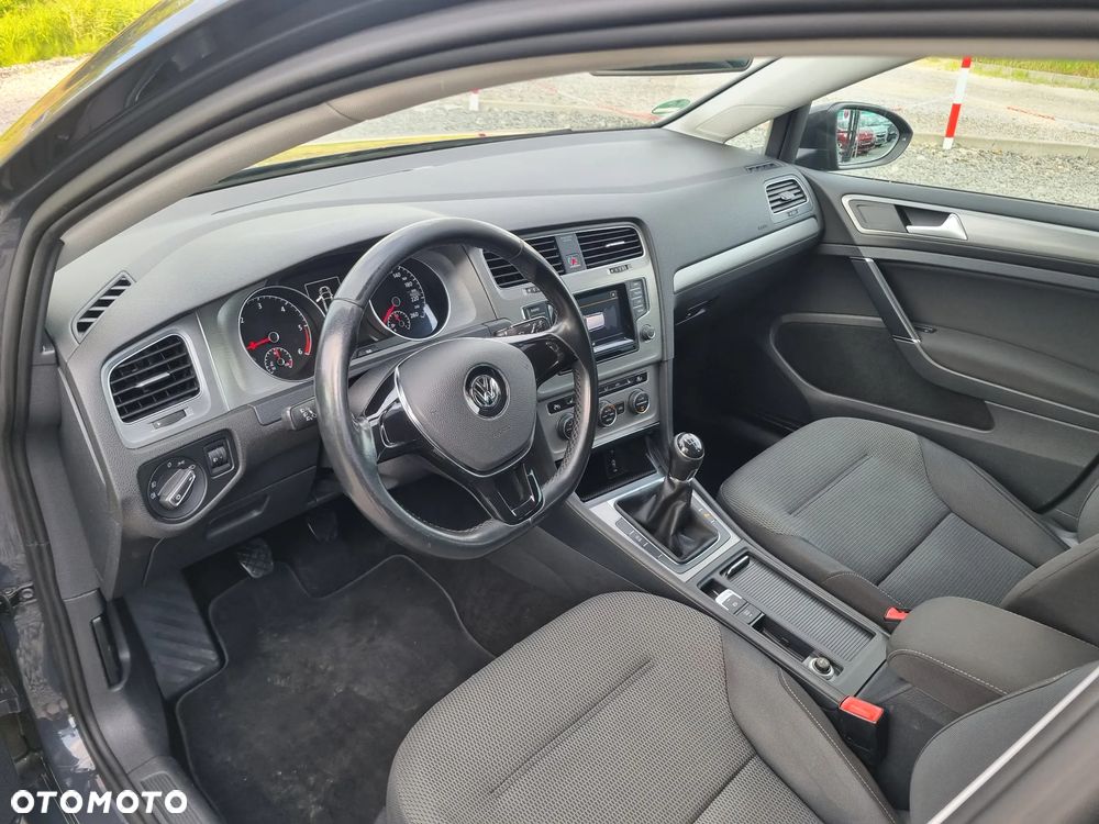 Volkswagen Golf 1.6 TDI BlueMotion Technology Comfortline - 16