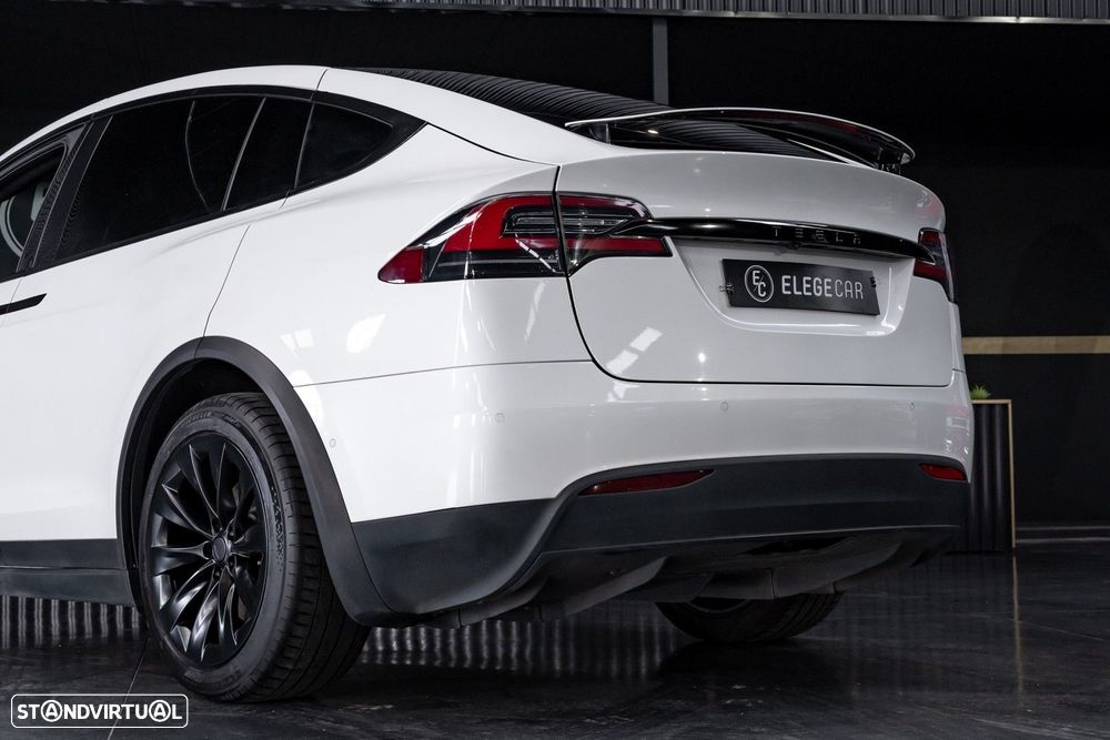 Tesla Model X Long Range - 11