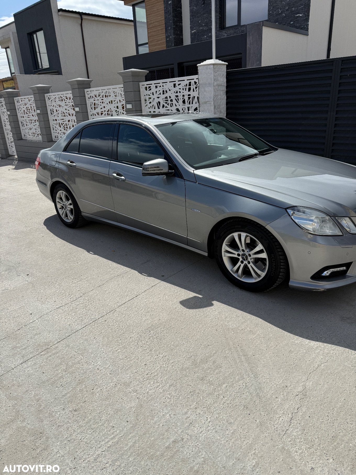 Mercedes-Benz E 300 CDI BlueEfficiency Aut. - 12