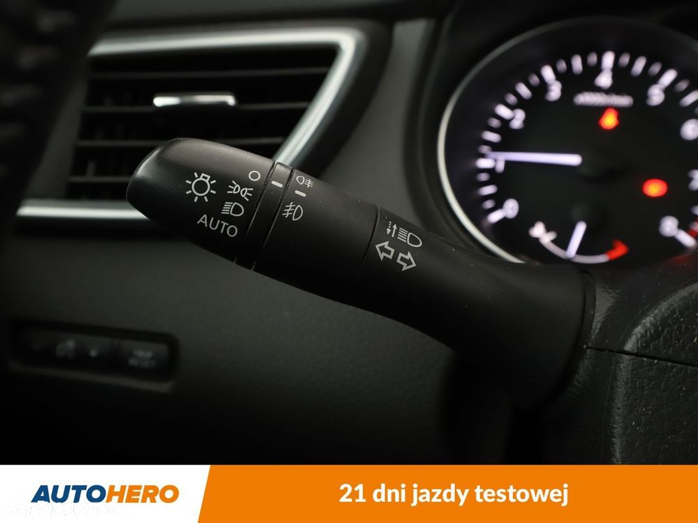 Nissan Qashqai - 28