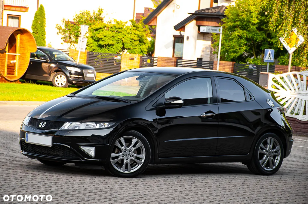 Honda Civic 1.8 GT Special Edition - 11