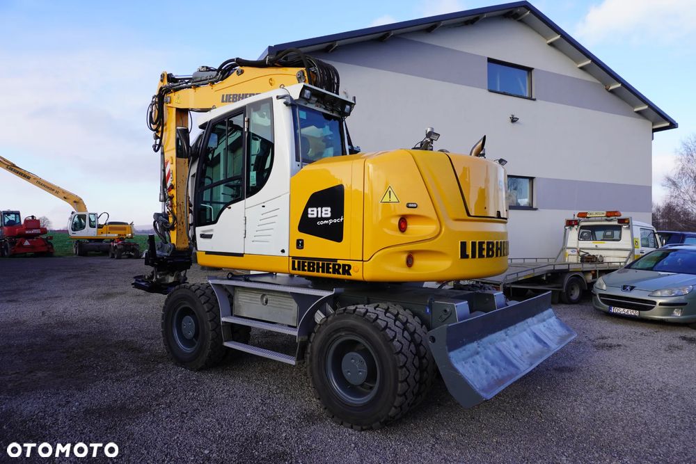 Liebherr 918 Compact  Rototilt + Szczypce Oilquick - 3
