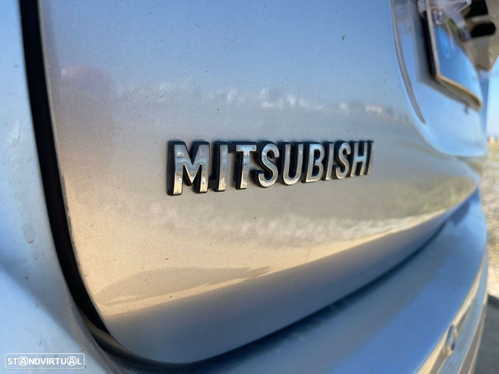 Mitsubishi Outlander - 5