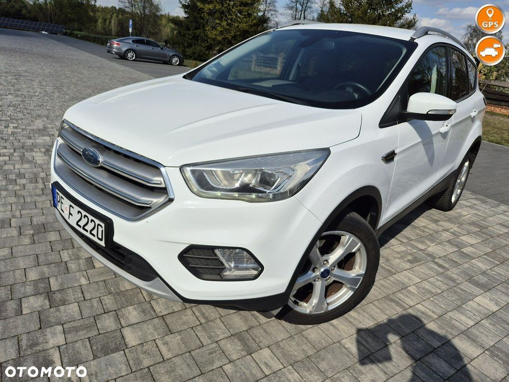 Ford Kuga - 1
