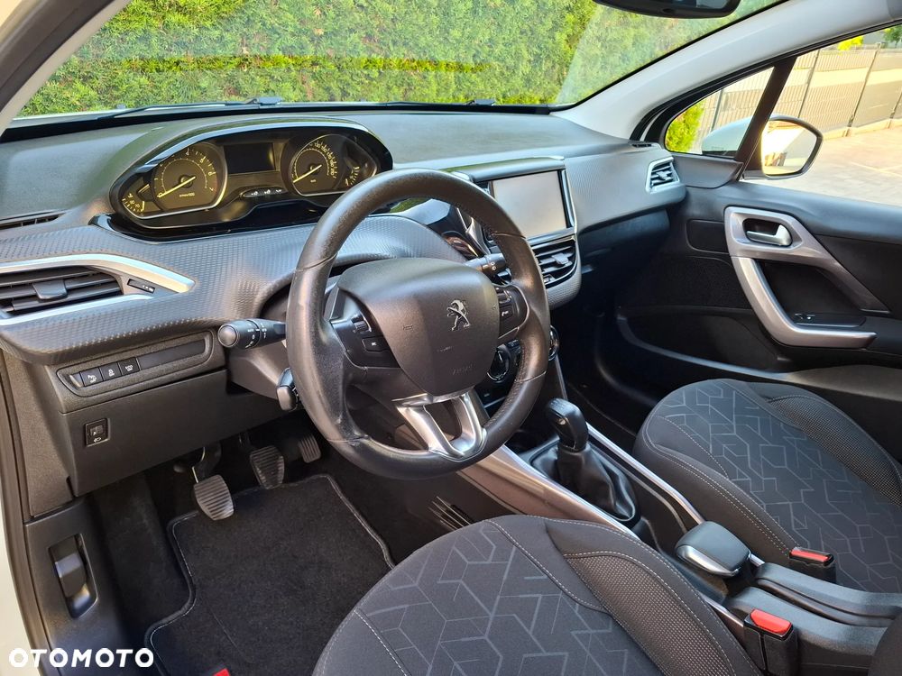 Peugeot 2008 PureTech 110 Stop&Start Urban Move - 12