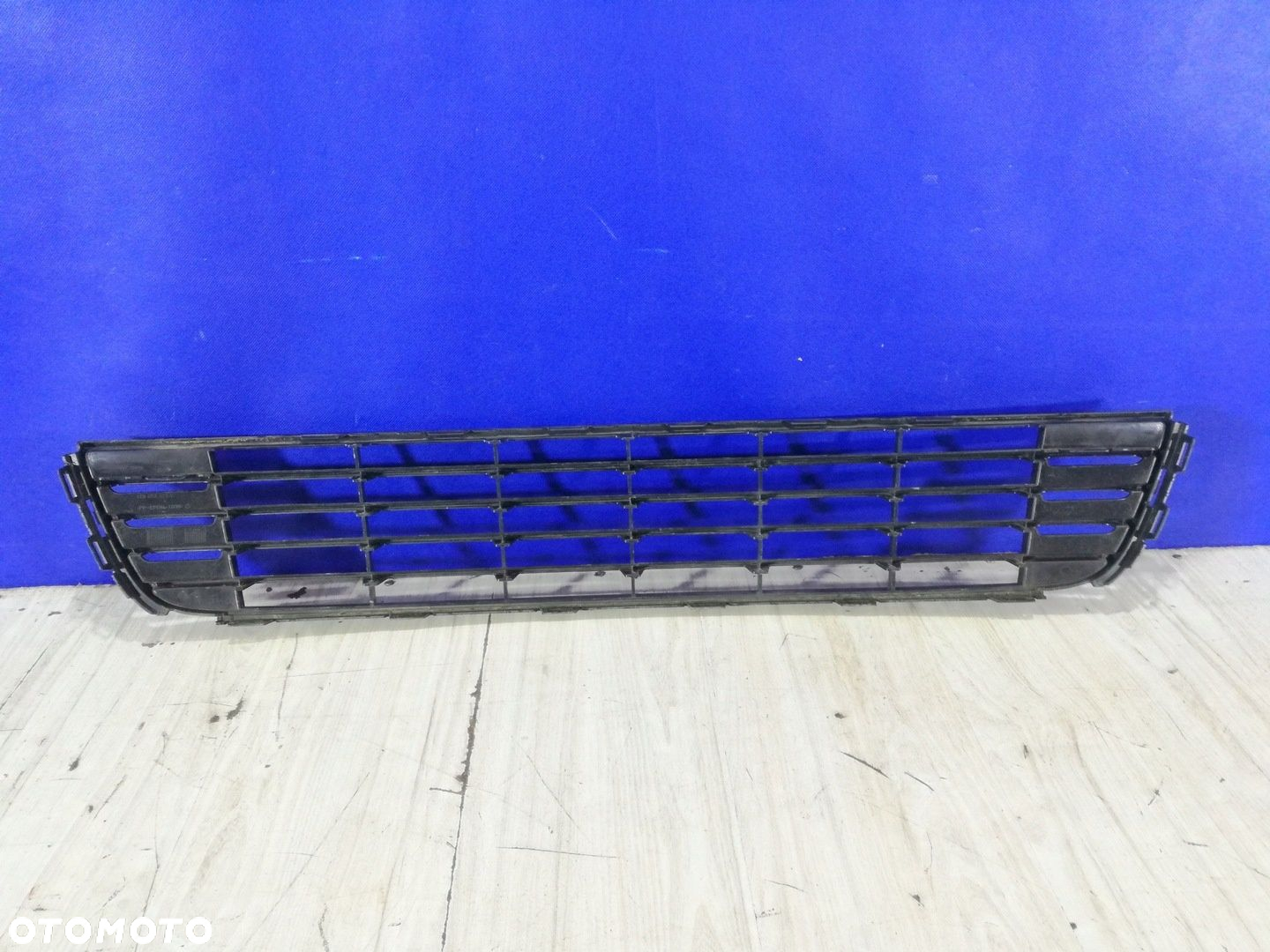 VW Touran I Caddy III kratka zderzak środkowa przód 1T0 853 677C - 2
