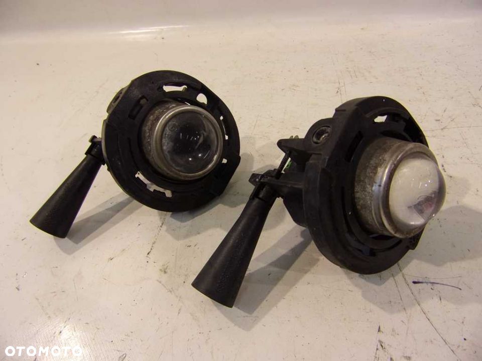 CHRYSLER 300C LANCIA THEMA 11- HALOGEN 5182021AA - 1