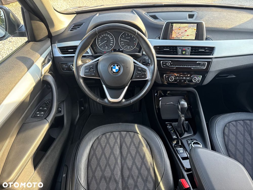 BMW X1 xDrive25i xLine sport - 27