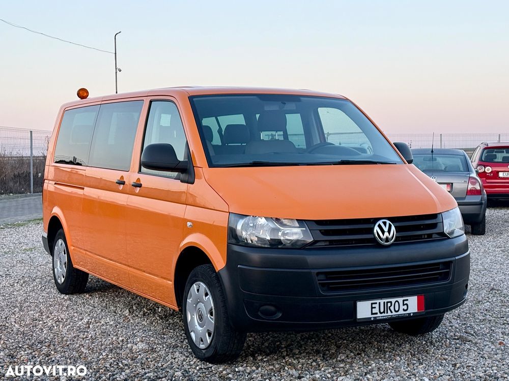 Volkswagen Caravelle - 3