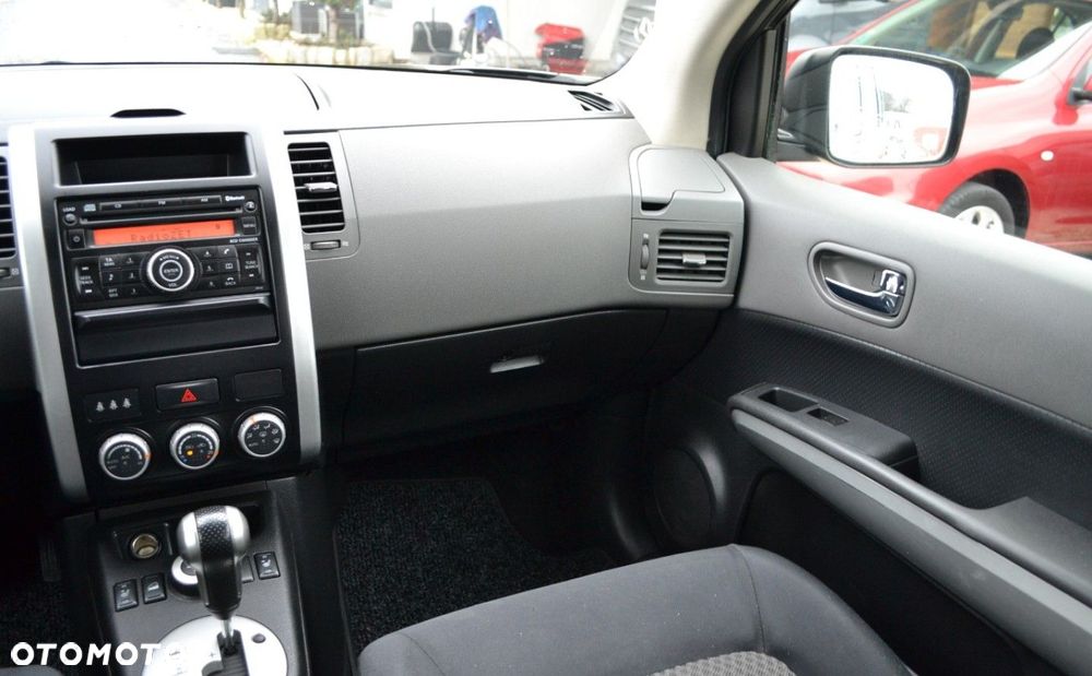 Nissan X-Trail 2.0 dCi 4x4 DPF Automatik LE - 28