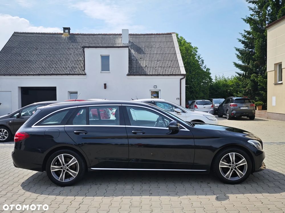 Mercedes-Benz Klasa C 180 9G-TRONIC - 4