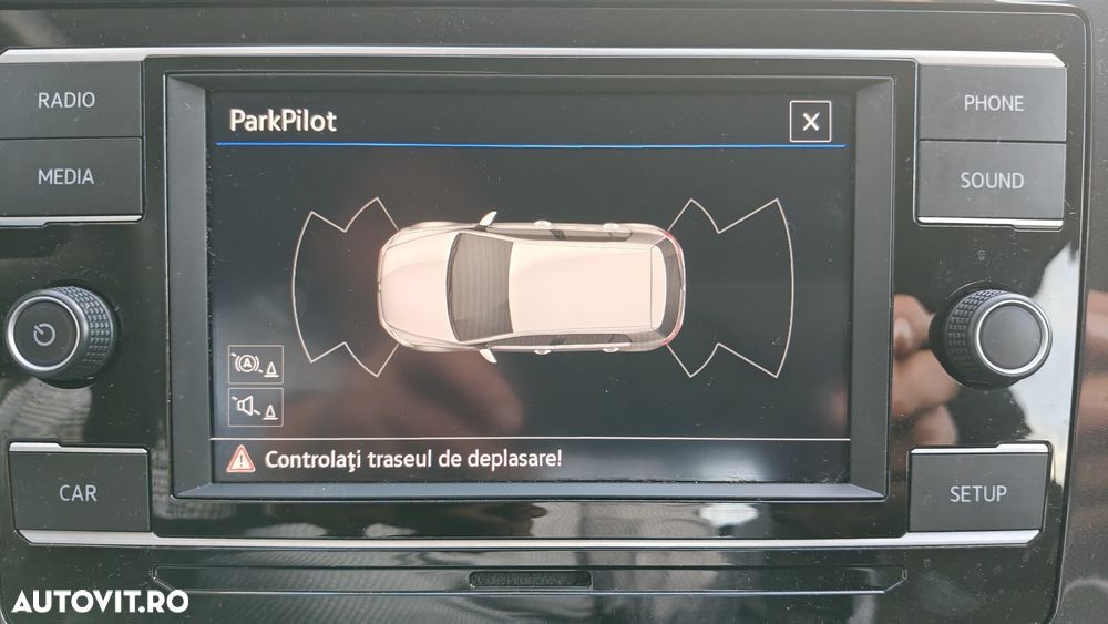 Volkswagen Golf 1.6 TDI Trendline - 24