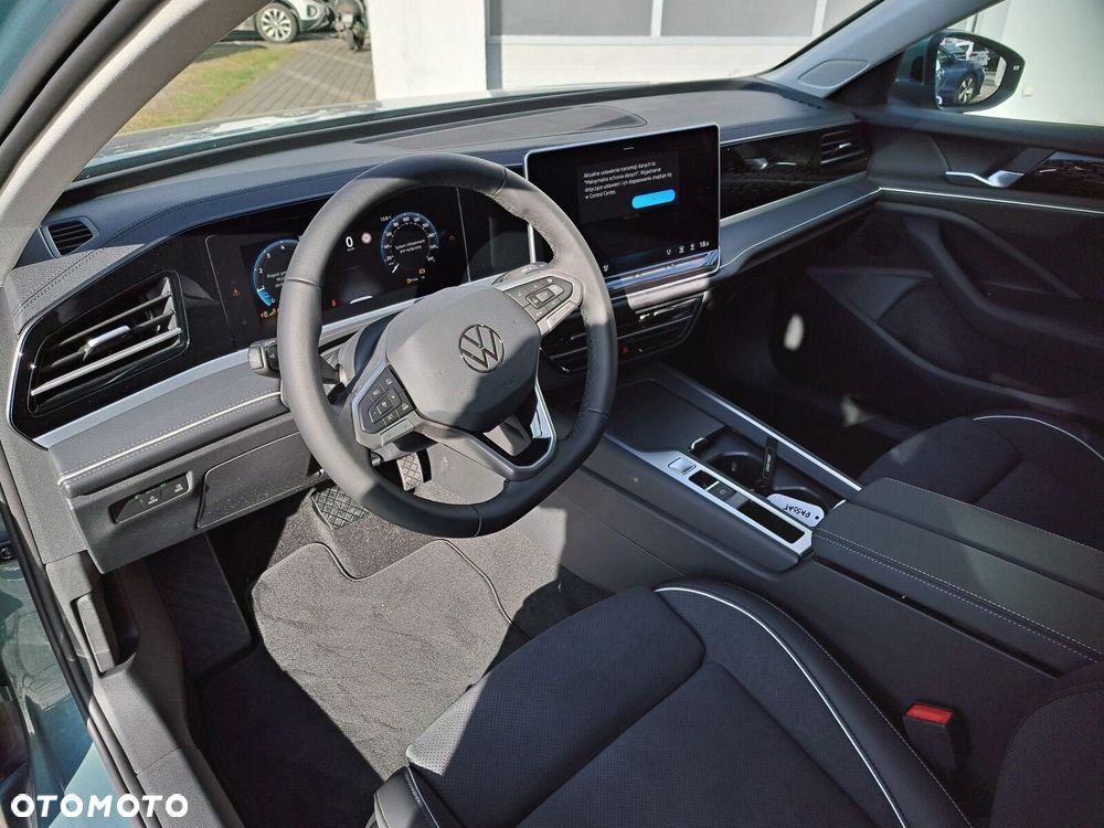 Volkswagen Passat - 17