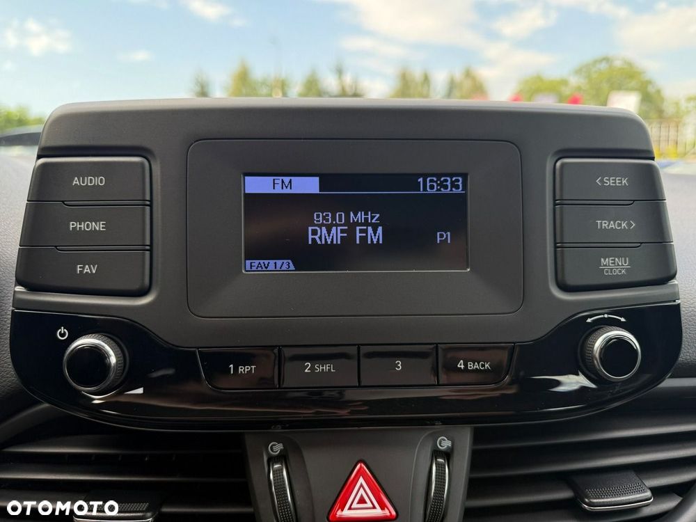 Hyundai i30 1.5 DPI Classic + - 23