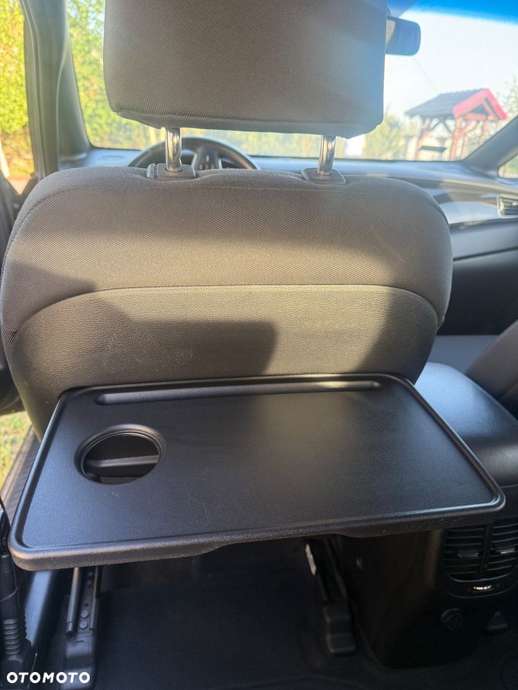 Kia Carens 1.7 CRDi XL - 15