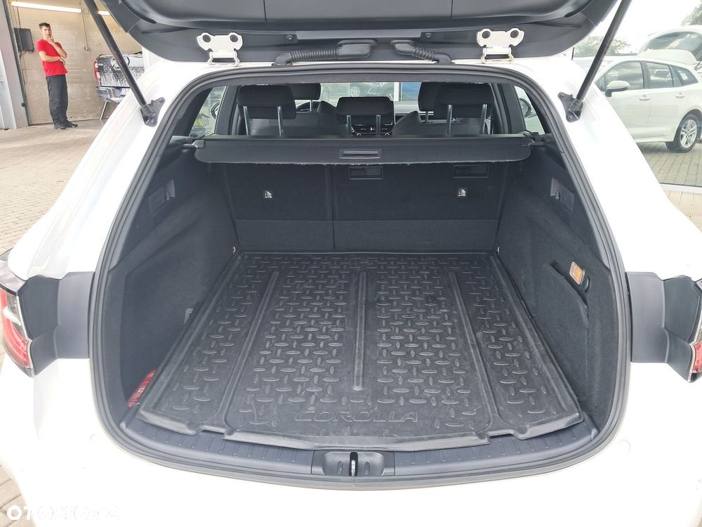 Toyota Corolla 2.0 Hybrid Comfort - 15