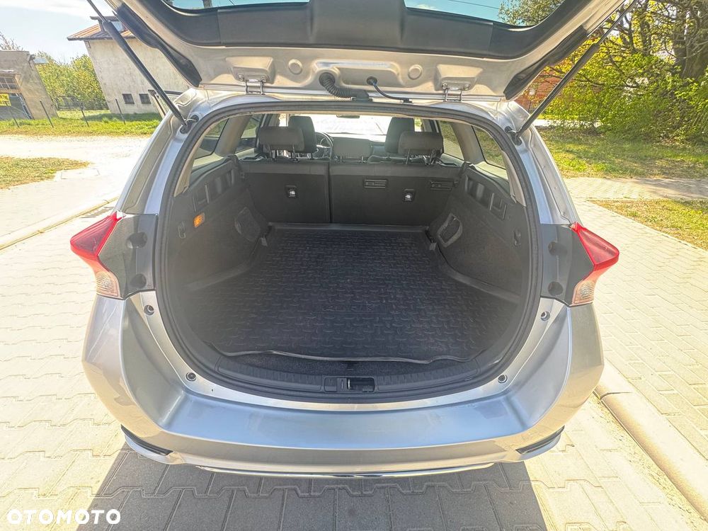 Toyota Auris - 17