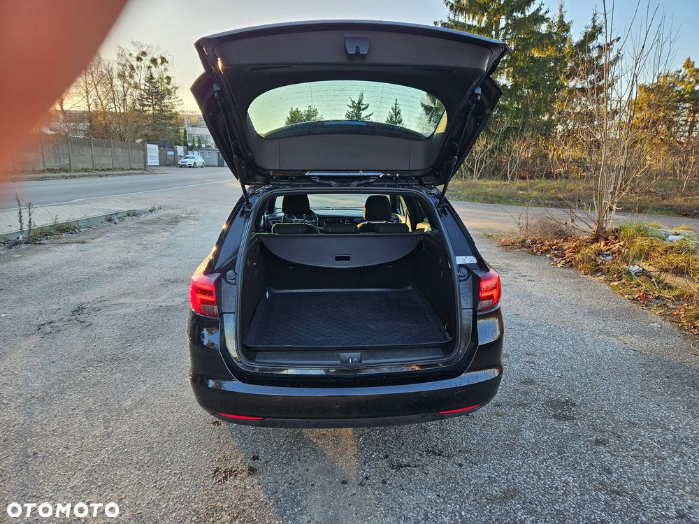 Opel Astra 1.6 D (CDTI) Dynamic - 14