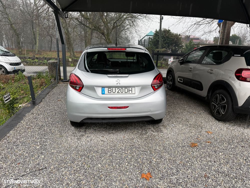Peugeot 208 PureTech 82 Style - 3