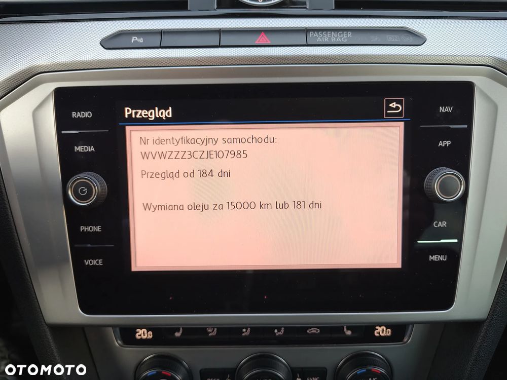 Volkswagen Passat 2.0 TDI (BlueMotion Technology) Comfortline - 22