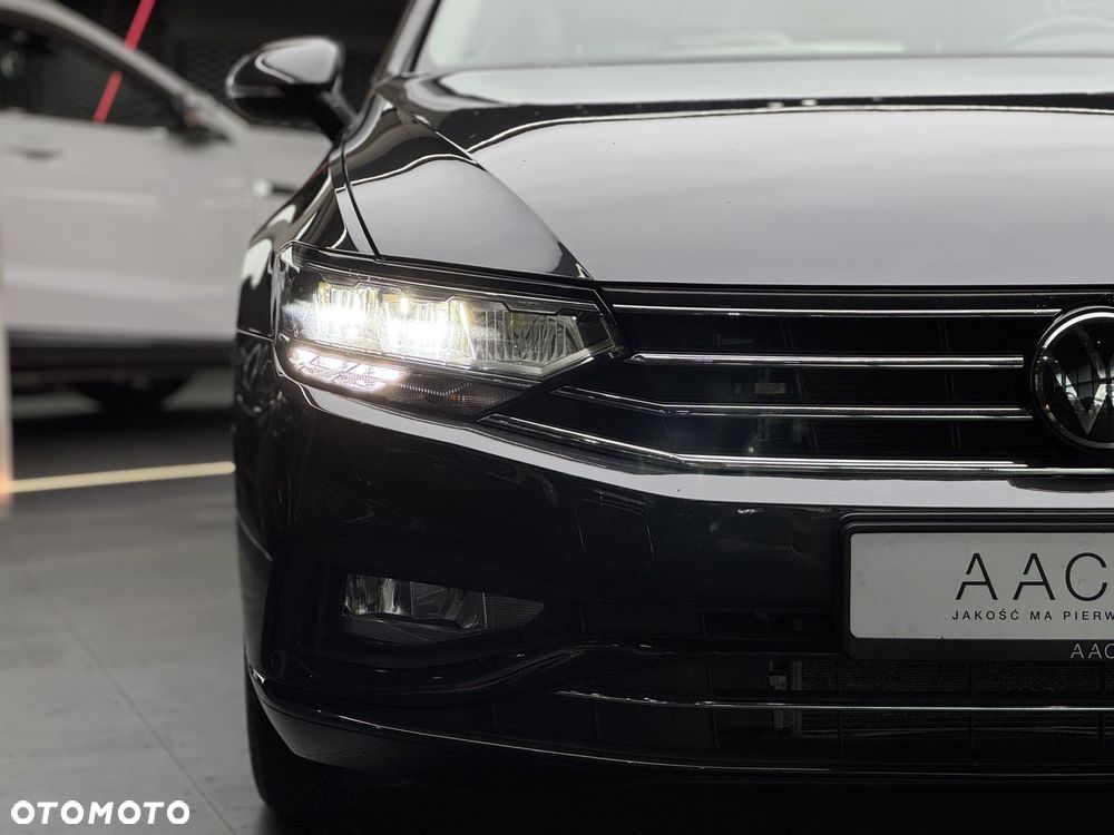 Volkswagen Passat Variant - 39