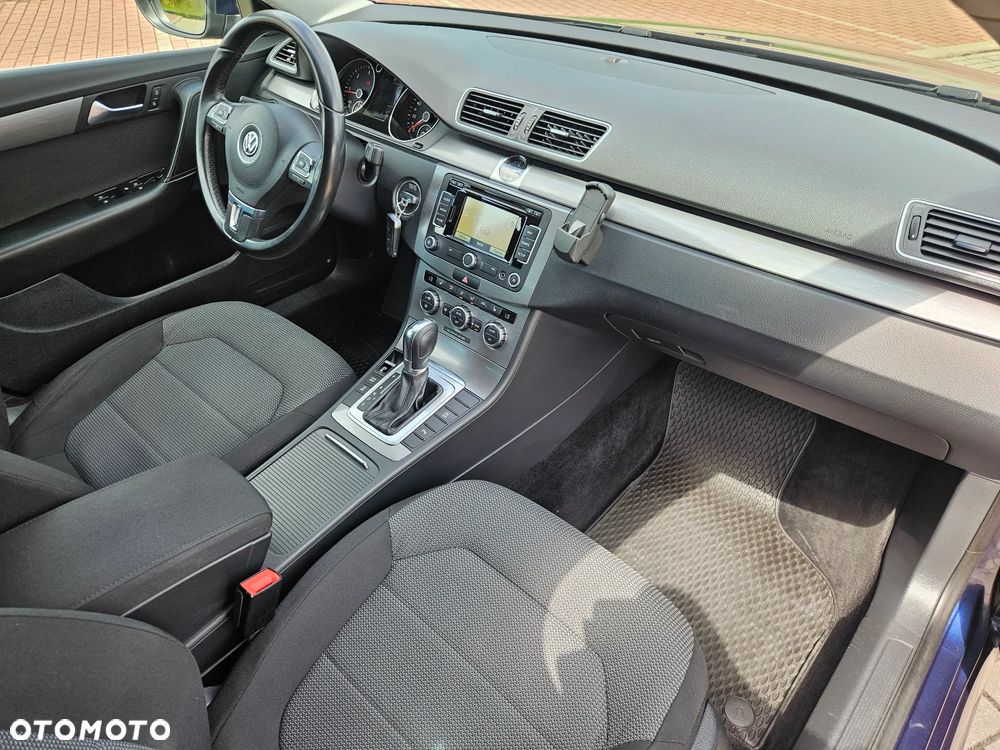 Volkswagen Passat Variant 2.0 TDI DSG Comfortline - 8